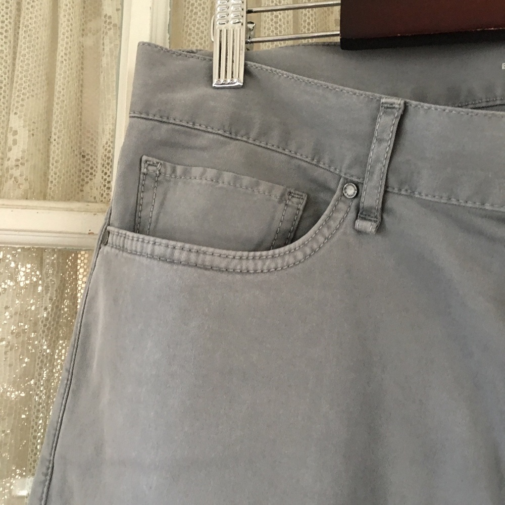 Host Pick! ELIE TAHARI Men's Jeans - Picture 6 of 7